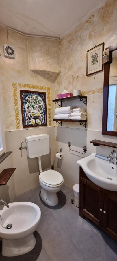パルマ Le Stanze Di Rigoletto Bed & Breakfast エクステリア 写真